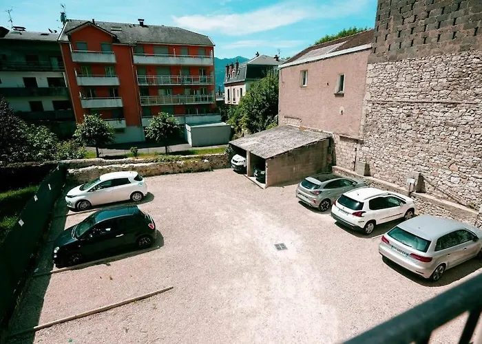 Appart 5 Charmant 2 Pieces Avec Parking